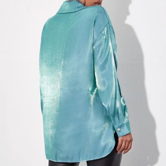 NEW INVENTORY 🔥Button Front Drop Shoulder Metallic Blouse🔥 - Picture 5 of 7